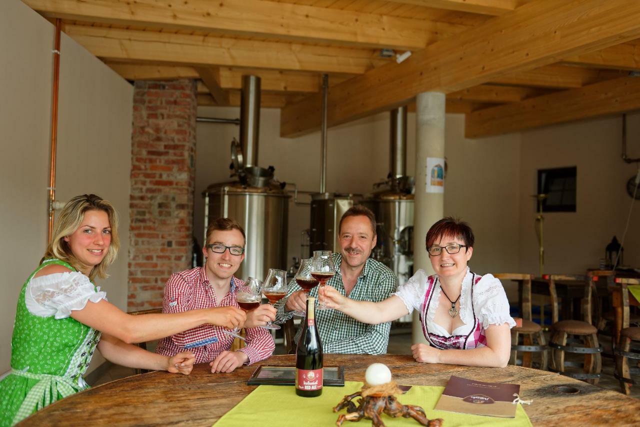 Ankerbraeu Ferienwohnungen Brauerei Bierbad 施泰纳赫 外观 照片